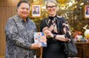 Menteri Koordinator Bidang Perekonomian Airlangga Hartarto menerima kunjungan Chair Australian Productivity Commission Danielle Wood serta Duta Besar Australia untuk Indonesia Roderick Brazier di Jakarta, Minggu (29/3).