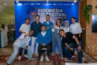Foto: Sejumlah panitia dan kolaborator berpose bersama saat peluncuran Indonesia Fit Festival (IFF) Jakarta Chapter 2026 di Jakarta, belum lama ini. Ajang bertema “The Sweat Awakening” tersebut akan digelar pada 16–17 Mei 2026 di Agora Mall, Jakarta Pusat, dengan mengusung konsep perpaduan olahraga, musik, dan gaya hidup urban.