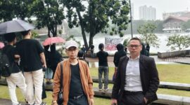 Forum Penegakan Hukum Indonesia (FOPHI) yang diwakili oleh Ketua Rudy Marjono,SH bersama Divisi Legal Lefrand Othniel Kindangen,SH kedua sama2 berprofesi sebagai Advokat berpartisipasi ikut menghadiri kegiatan Seruan Aksi Simbolis 11 Tahun Kasus Akseyna” yang diselenggarakan oleh Badan Eksekutif Mahasiswa Universitas Indonesia di kawasan Danau Kenanga.