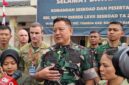 Komandan Seskoad Mayjen TNI Dr. Agustinus Purboyo, S.I.P., M.Tr. (Han). meninjau kegiatan KKL Wilayah Pertahanan (Wilhan) Pasis Dikreg LXVII Seskoad TA 2026 di Desa Pasir Langu, Kecamatan Cisarua, Kabupaten Bandung Barat.