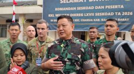 Komandan Seskoad Mayjen TNI Dr. Agustinus Purboyo, S.I.P., M.Tr. (Han). meninjau kegiatan KKL Wilayah Pertahanan (Wilhan) Pasis Dikreg LXVII Seskoad TA 2026 di Desa Pasir Langu, Kecamatan Cisarua, Kabupaten Bandung Barat.