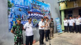 Camat Tambora, Pangestu Aji Swandhanu, memimpin apel pelaksanaan Program TAMPAN (Tambora Tertib, Terpadu, Aman dan Nyaman) sebagai langkah strategis memperkuat ketertiban dan keamanan wilayah, Rabu (8/4/2026)