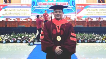 Sebanyak 466 wisudawan Universitas Pertahanan Republik Indonesia (Unhan RI) resmi dikukuhkan dalam Sidang Senat Terbuka Wisuda Program Sarjana, Magister, dan Doktor Tahun 2026 yang digelar di Aula Merah Putih, Kampus Unhan RI, Sentul, Kabupaten Bogor, Kamis (9/4).