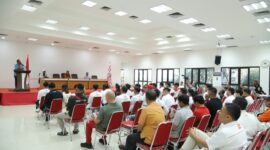 KONI DKI Jakarta melakukan pendataan calon tim pelatihan daerah (Pelatda) di Lantai 4, Gedung KONI, Jalan Tanah Abang I, Jakarta Pusat. Pendataan terhadap 700 orang yang terdiri dari pelatih, asisten pelatih (aspel) dan atlet tersebut untuk melihat jejak rekam prestasi dan kondisi kesehatan.