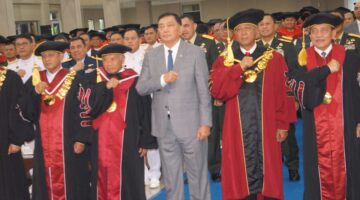 Sebanyak 466 wisudawan resmi dikukuhkan, terdiri atas 5 doktor, 385 magister, dan 76 sarjana. Momentum ini menjadi penanda keberhasilan Unhan RI