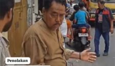 Foto: Warga Protes Pembuangan Sampah di Tambora.