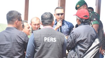 Perwira Siswa Dikreg LXVII Seskoad TA 2026 melaksanakan praktik Media Week di kawasan Agroforestry Kabupaten Purwakarta. Kegiatan ini merupakan bagian dari pembelajaran komunikasi publik guna meningkatkan kemampuan analisis, evaluasi, serta penyampaian informasi secara efektif.