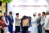 Kementerian Kebudayaan menggelar peringatan 71 tahun Konferensi Asia Afrika (KAA) di Hotel Savoy Homann, Senin (20/4). Acara ini mengusung tema “Bandung Spirit: Budaya sebagai Jembatan Perdamaian Dunia” sebagai upaya menghidupkan kembali semangat Dasasila Bandung di tengah dinamika global.