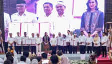 Menteri Koordinator Bidang Pembangunan Manusia dan Kebudayaan (Menko PMK) Pratikno menegaskan bahwa arah ekonomi masa depan Indonesia tidak hanya bertumpu pada teknologi, tetapi juga pada kekuatan budaya dan kekayaan alam