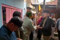 Wali Kota Jakarta Pusat Arifin melayat ke rumah duka almarhumah Nurhayati di Kelurahan Utan Panjang, Kecamatan Kemayoran, sebagai bentuk empati dan dukungan pemerintah kepada keluarga yang ditinggalkan, Selasa,(28/4/2026).