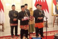 Gubernur DKI Jakarta, Pramono Anung Wibowo, memberikan keterangan usai melantik sejumlah pejabat tinggi pratama di Balai Kota Jakarta, Rabu (15/4/2026).