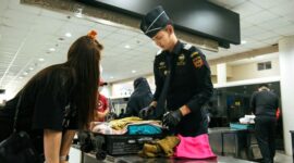 Foto: Kasus yang viral di media sosial ini menjadi pengingat keras bahwa pelanggaran batas pembebasan barang kena cukai (BKC), sekecil apa pun, tetap berujung konsekuensi tegas: pemusnahan barang tanpa kompromi. (Dok-Istimewa)