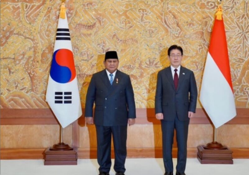 Presiden Prabowo Subianto bersama Presiden Korea Selatan, Lee Jae Myung saat kunjungan ke Korsel (Foto: Instagram PresidenRI Prabowo Subianto)