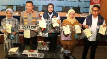 Foto: Konferensi Pers kasus dugaan tidak kekerasan seksual oleh driver online di Harmoni, Jakarta Pusat, Senin (6/4/2026). (Dok-Istimewa)