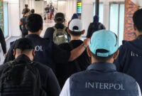 Foto: Tim Set NCB Interpol Divhubinter Polri berhasil menangkap buronan kasus narkotika berinisial AFT di Penang pada Minggu (5/4/2026) pukul 13.44 waktu setempat. (Dok-Istimewa)
