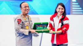 Foto: Wakil Kepala Kepolisian RI (Wakapolri), Komjen Pol Prof. Dr. Dedi Prasetyo, S.H., M.Hum., M.Si., M.M., Resmikan Peluncuran Super App Polri dalam forum Rapat Koordinasi (Rakor) Komite Teknologi Informasi dan Komunikasi (TIK) Polri Tahun Anggaran 2026, Selasa (14/4/2026), di Ballroom Hotel Mercure Ancol, Jakarta Utara. (Dok-Istimewa)