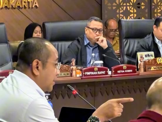 Foto: Rapat Kerja Komisi B DPRD DKI Jakarta. Evaluasi Kinerja PAM Jaya bersama BUMD. (Dok-Instagram/@novapaloh)