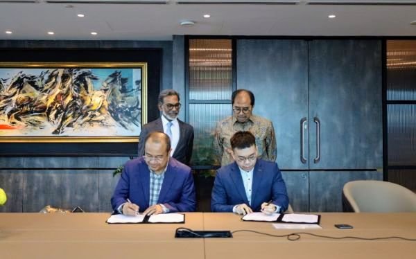 Foto: Pemerintah Provinsi DKI Jakarta bersama PAM JAYA memperkuat langkah strategis untuk memastikan ketersediaan air bersih yang berkelanjutan bagi warga. Salah satunya dilakukan melalui penjajakan kerja sama dengan Bin Zayed International, perusahaan global yang memiliki portofolio bisnis di berbagai sektor strategis. (Dok-Pemprov DKI Jakarta)