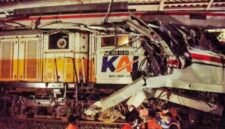Foto: Kecelakaan kereta yang melibatkan KA Argo Bromo Anggrek dan KRL Commuter Line di Stasiun Bekasi Timur, Senin (27/4/2026) malam. (Dok-Istimewa)