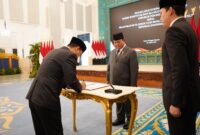 PublikDalam keterangannya, Ketua Ombudsman RI Masa Jabatan 2026-2031, Hery Susanto, menegaskan komitmennya untuk menjalankan fungsi pengawasan pelayanan publik secara optimal dalam ranUcapkan Sumpah/Janji Jabatan, Pimpinan Ombudsman RI 2026–2031 Siap Kawal Pelayanangka mendukung terwujudnya program prioritas nasional.