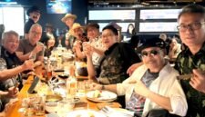 Foto: Suasana hangat dan penuh keakraban terlihat dalam pertemuan komunitas pecinta cerutu di sebuah lounge di Jakarta. Sejumlah peserta tampak menikmati cerutu sambil berbincang santai dan mencicipi minuman,
