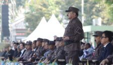 menegaskan pentingnya penerapan mekanisme denda damai atau schikking sebagai instrumen pemulihan fiskal dalam menangani kejahatan ekonomi yang berdampak pada stabilitas nasional.
