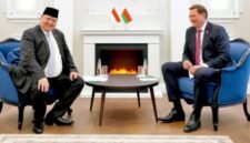 Menteri Koordinator Bidang Perekonomian RI Airlangga Hartarto menggelar pertemuan bilateral dengan Menteri Luar Negeri Belarus Maxim Ryzhenkov di Minsk, Minggu (17/6).