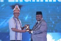 Menteri Hukum Resmikan 2.025 Posbankum di Tanah Papua, Dorong Akses Keadilan hingga Kampung
Kementerian Hukum meresmikan sebanyak 2.025 Pos Bantuan Hukum (Posbankum) kampung dan kelurahan di Papua Barat dan Papua Barat Daya, Senin (18/5).