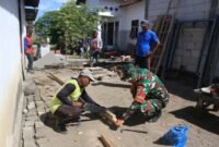 Foto: Babinsa Desa Tanjungsari, Serma Danny, anggota Koramil Tipe B 0807/02 Boyolangu