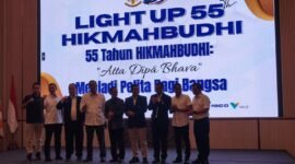 HIKMAHBUDHI atau Himpunan Mahasiswa Buddhis Indonesia menggelar Perayaan Hari Lahir (Harlah) ke-55 pada Kamis, 21 Mei 2026 di Aula Kementerian Pendidikan Tinggi, Sains, dan Teknologi, Senayan, Jakarta Pusat. Perayaan tersebut mengusung tema “55 Tahun HIKMAHBUDHI: Atta Dipa Bhava – Menjadi Pelita Bagi Bangsa”.