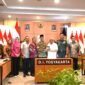 Foto: Panja Ruang Digital Komisi I DPR RI melakukan kunjungan kerja ke Pemerintah Daerah Istimewa Yogyakarta (DIY) guna menyerap masukan terkait tata kelola ruang digital nasional, kejahatan siber, serta implementasi Undang-Undang Pelindungan Data Pribadi (UU PDP)