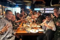 Foto: Suasana kebersamaan komunitas pecinta cerutu dan penikmat lifestyle saat berkumpul dalam agenda cigar gathering di Jakarta. Momen keakraban ini mencerminkan antusiasme komunitas dalam menyambut gelaran Cigarnesia 2026