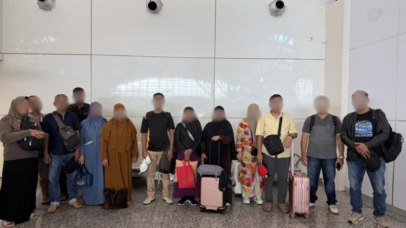 Kantor Imigrasi Kelas I Khusus Ngurah Rai menunda keberangkatan sebanyak 13 Warga Negara Indonesia (WNI) yang diduga berencana melaksanakan ibadah haji melalui jalur non prosedural.