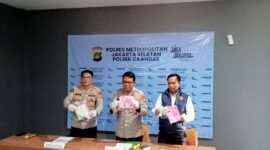 Foto: Kepolisian Sektor Cilandak, Polres Metro Jakarta Selatan, berhasil mengungkap tiga kasus pencurian kendaraan bermotor (curanmor) yang terjadi di sejumlah wilayah di Jakarta Selatan dan sekitarnya. Senin (25/5/2026). (Dok-Istimewa)