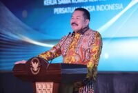 Jaksa Agung RI ST Burhanuddin menerima penghargaan khusus Special Award Lifetime Achievement dalam Malam Anugerah Komisi Kejaksaan Republik Indonesia Tahun 2026 yang digelar di Badan Pendidikan dan Pelatihan Kejaksaan RI, Jakarta Selatan, Selasa (26/5).