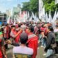 Foto: Situasi penyampaian aspirasi dalam momentum Hari Buruh Internasional atau May Day 2026 di kawasan Gedung DPR/MPR RI, Jakarta, Jumat (1/5/2026), terpantau aman dan kondusif hingga menjelang siang. (Dok-Istimewa)