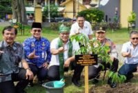 Foto: Berkunjung ke Mapolda Riau, Menteri Lingkungan Hidup Dorong Replikasi Green Policing Secara Nasional. (Dok-Istimewa)