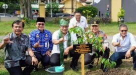 Foto: Berkunjung ke Mapolda Riau, Menteri Lingkungan Hidup Dorong Replikasi Green Policing Secara Nasional. (Dok-Istimewa)