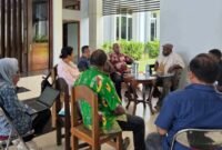Kementerian Hak Asasi Manusia (KemenHAM) memberikan perhatian serius terhadap laporan dugaan teror yang dialami pastor di Timika. Pemerintah menegaskan komitmennya untuk menjamin keamanan rumah ibadah serta perlindungan bagi pemuka agama dari segala bentuk intimidasi.
