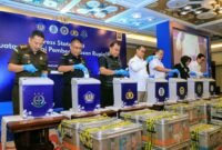 Foto: Bareskrim Polri bersama Bank Indonesia dan unsur Badan Koordinasi Pemberantasan Rupiah Palsu (Botasupal) melaksanakan konferensi pers dan seremonial pemusnahan uang rupiah palsu di Kantor Pusat Bank Indonesia, Jakarta, Rabu (13/5/2026). (Dok-Istimewa)