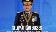 Foto: Ucapan selamat kepada Komjen Pol Asep Edi Suheri dari Kombes Pol. Budi Hermanto, Kabid Humas Polda Metro Jaya beserta jajaran. (Dok-Istimewa)