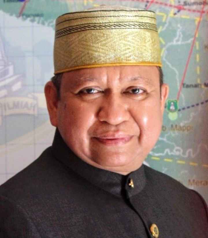 Foto: Dr. Mansur, S.H., M.M., dosen Pascasarjana Universitas Yayasan Pendidikan Islam Papua atau Universitas Yapis Papua (UNIYAP), yang juga menjabat sebagai Ketua Dewan Masjid Provinsi Papua serta Ketua Kerukunan Sulawesi Selatan Provinsi Papua. (Dok-Istimewa)