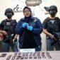 Foto: Direktorat Reserse Narkoba Polda Metro Jaya kembali mengungkap kasus peredaran Narkotika Golongan II jenis Etomidate. Unit 4 Subdit 2 berhasil menggagalkan pendistribusian sebanyak 30 cartridge Etomidate dan mengamankan seorang pria berinisial M.S. (29) di kawasan Cengkareng, Jakarta Barat. (Dok-Istimewa)