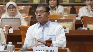 Kementerian Hak Asasi Manusia (HAM) membantah sejumlah kritik yang disampaikan Komnas HAM terkait revisi Undang-undang Nomor 39 Tahun 1999 tentang HAM. Pemerintah menegaskan proses penyusunan revisi aturan tersebut dilakukan secara partisipatif dan tidak bertujuan melemahkan independensi Komnas HAM.