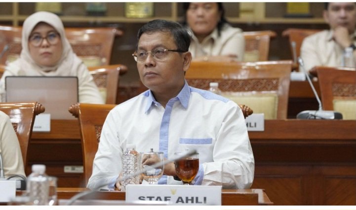 Kementerian Hak Asasi Manusia (HAM) membantah sejumlah kritik yang disampaikan Komnas HAM terkait revisi Undang-undang Nomor 39 Tahun 1999 tentang HAM. Pemerintah menegaskan proses penyusunan revisi aturan tersebut dilakukan secara partisipatif dan tidak bertujuan melemahkan independensi Komnas HAM.