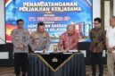 Polda Sumatera Selatan menjalin kerja sama strategis dengan PT Pertamina EP dalam memperkuat tata kelola sumur minyak rakyat di wilayah Sumsel. Kesepakatan tersebut ditandai melalui penandatanganan perjanjian kerja sama di Gedung Presisi Polda Sumsel, Senin (11/5/2026).