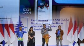 Pemerintah terus memperkuat ekosistem usaha mikro, kecil, dan menengah (UMKM) melalui perluasan akses pembiayaan hingga digitalisasi layanan. Upaya tersebut ditandai lewat pelaksanaan Akad Massal Kredit Usaha Rakyat (KUR) bagi 1.000 UMKM kreatif di Universitas Udayana, Bali, Kamis (14/5).