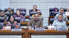 Menteri UMKM RI Maman Abdurrahman menyiapkan Peraturan Menteri (Permen) tentang  Pelindungan dan Peningkatan Daya Saing UMKM untuk memperkuat ekosistem perdagangan digital yang sehat, adil, dan berkelanjutan