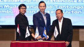 Menteri Koordinator Bidang Infrastruktur dan Pembangunan Kewilayahan Agus Harimurti Yudhoyono (AHY) menegaskan pembangunan sumber daya manusia (SDM) menjadi fondasi utama kemajuan Indonesia di tengah tantangan global yang semakin kompleks.