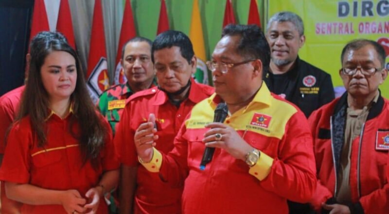Foto: Ketua Umum SOKSI, Ali Wongso Sinaga, menyampaikan pandangannya terkait dinamika pembangunan di Papua Selatan saat memberikan keterangan kepada media di Jakarta,